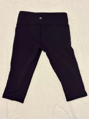 Small Athleta Black Capri Leggings with Center Back Logo